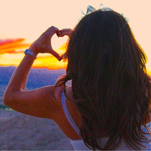 MEET YOUR POSHER ๐ ๐ ๐ ๐๐ ๐ - Picture 2 of 2